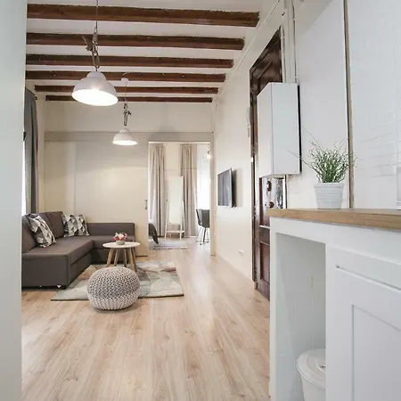Tendency Plaza Espana 3 Apartment Barcelona